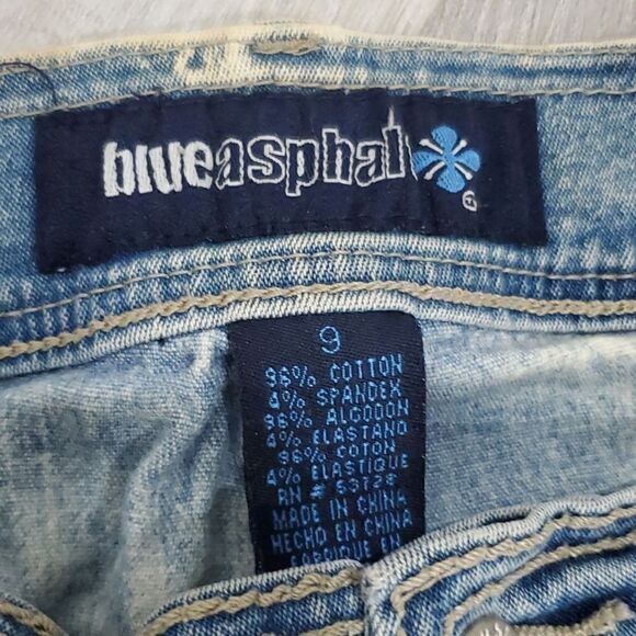 Blue Asphalt Women’s, Button Fly,  Flare Jeans,  Size 9 - Picture 5 of 10
